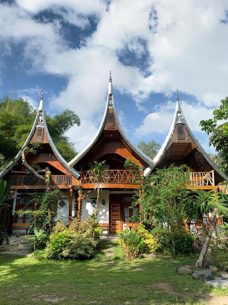 Canyon Jungle Stay Bukittinggi Exterior foto